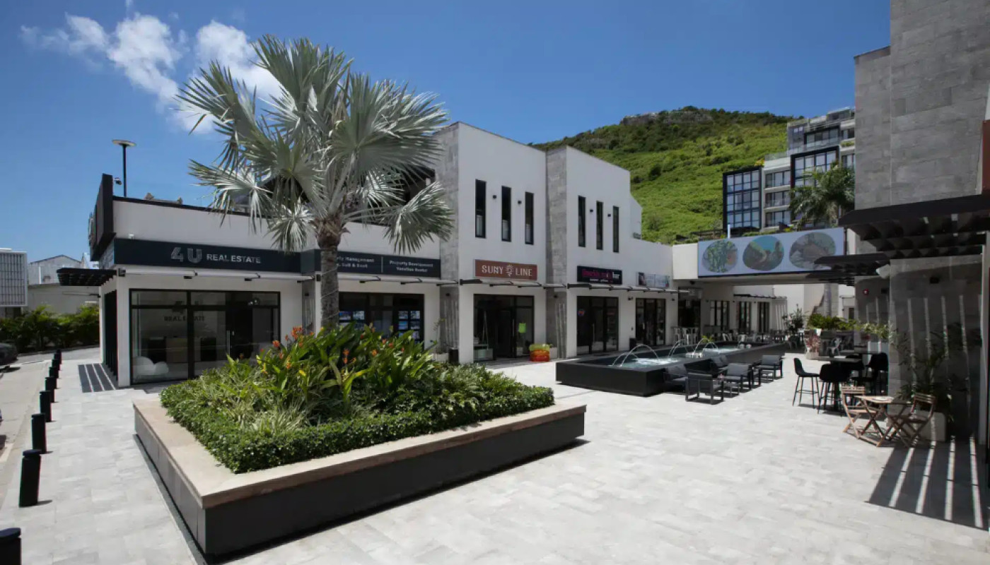 Unlock investment opportunities with prime commercial properties in Sint Maarten